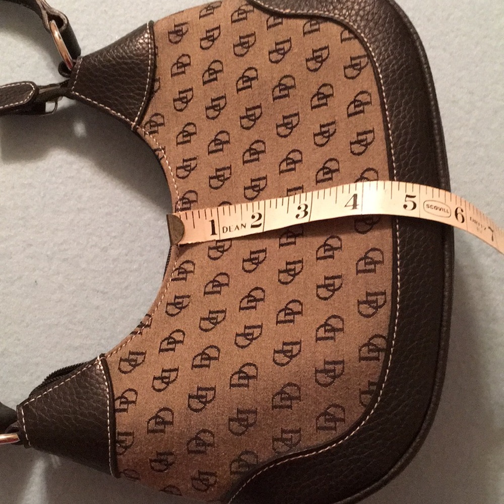 Purse - Picture 3 of 9